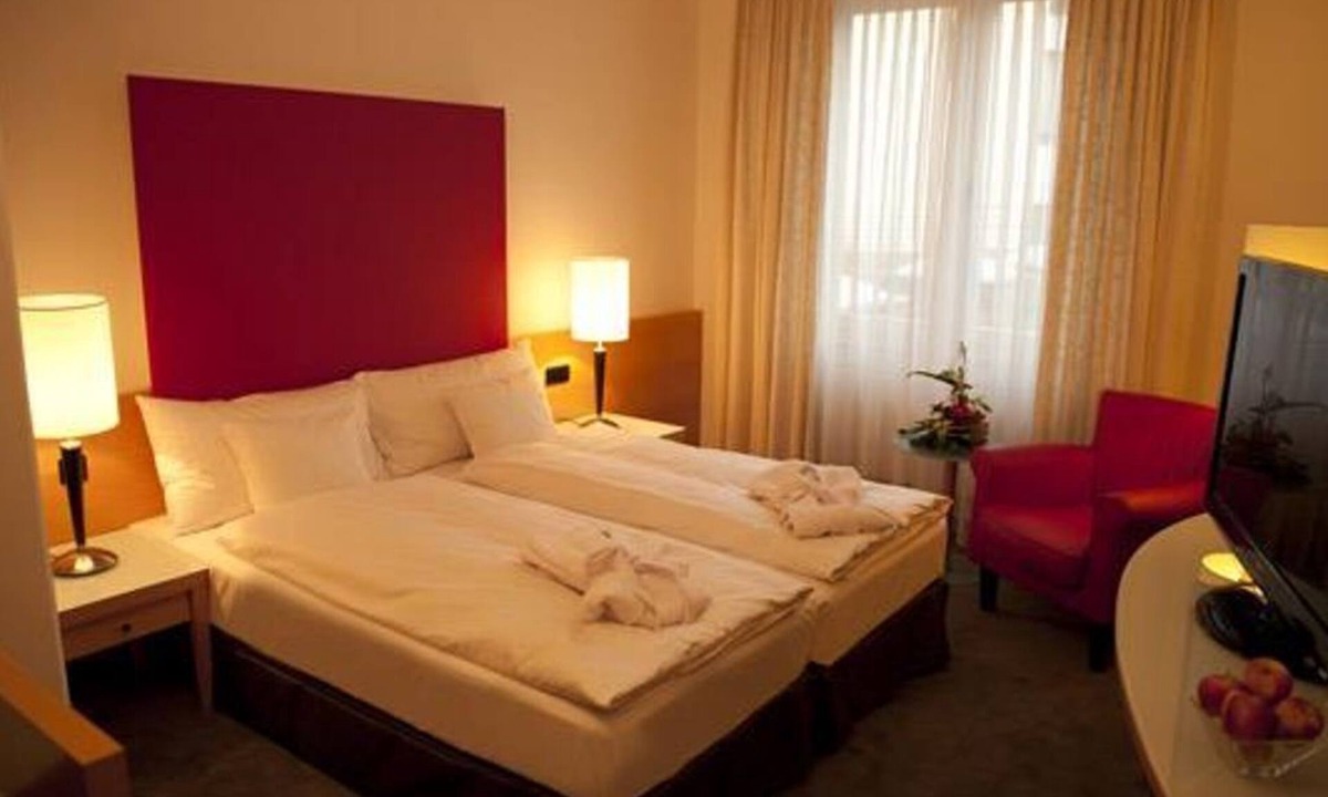 Strehlen House | DORMERO Rooms, Early Booker 1 - DORMERO Hotel Dresden City