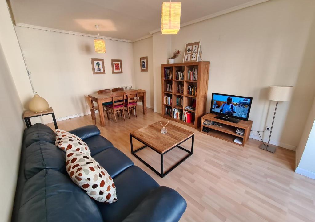 San Pablo Apartment | Dos Torres Boromir - en el Corazón de la Ciudad