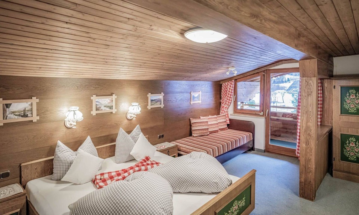 Haldensee Apartment | Double room 8 - Guesthouse Elfriede
