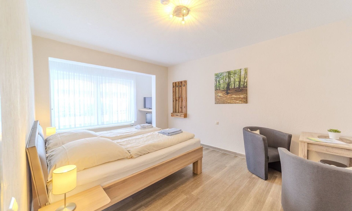 Meppen Apartment | Double Room for 2 Guests with 25m² in Meppen (95759)