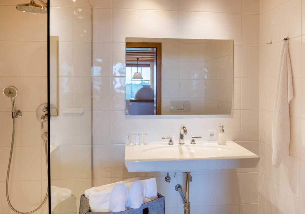 Mosern Apartment | Double room II including breakfast with south balcony II - Hotel Lärchenhof nature