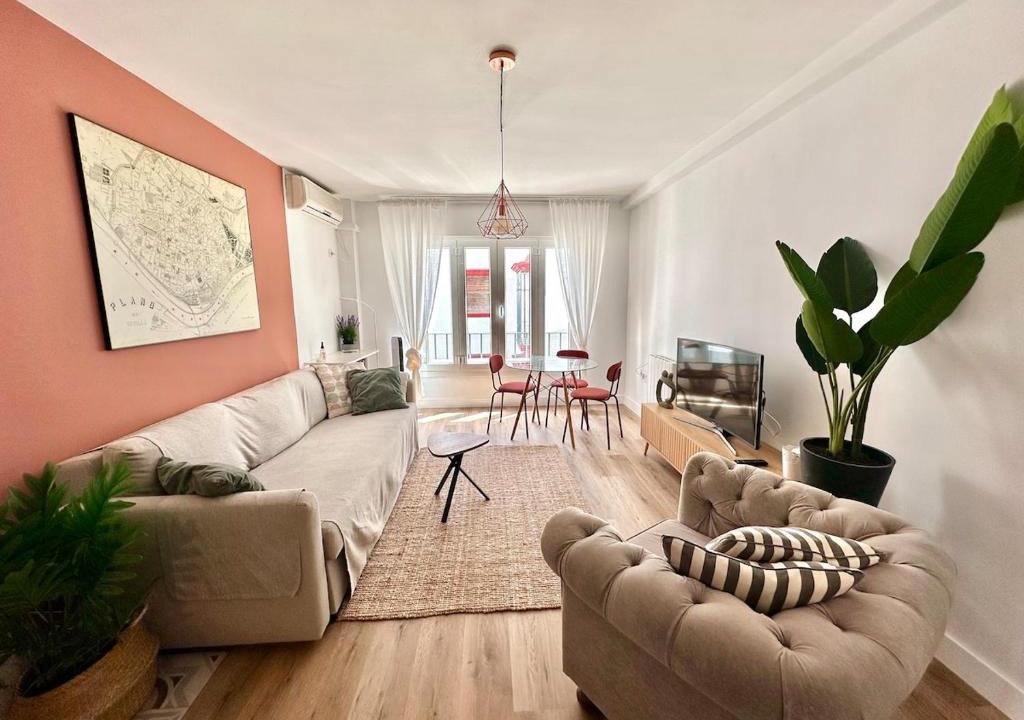 Alfalfa Apartment | Downtown Oasis