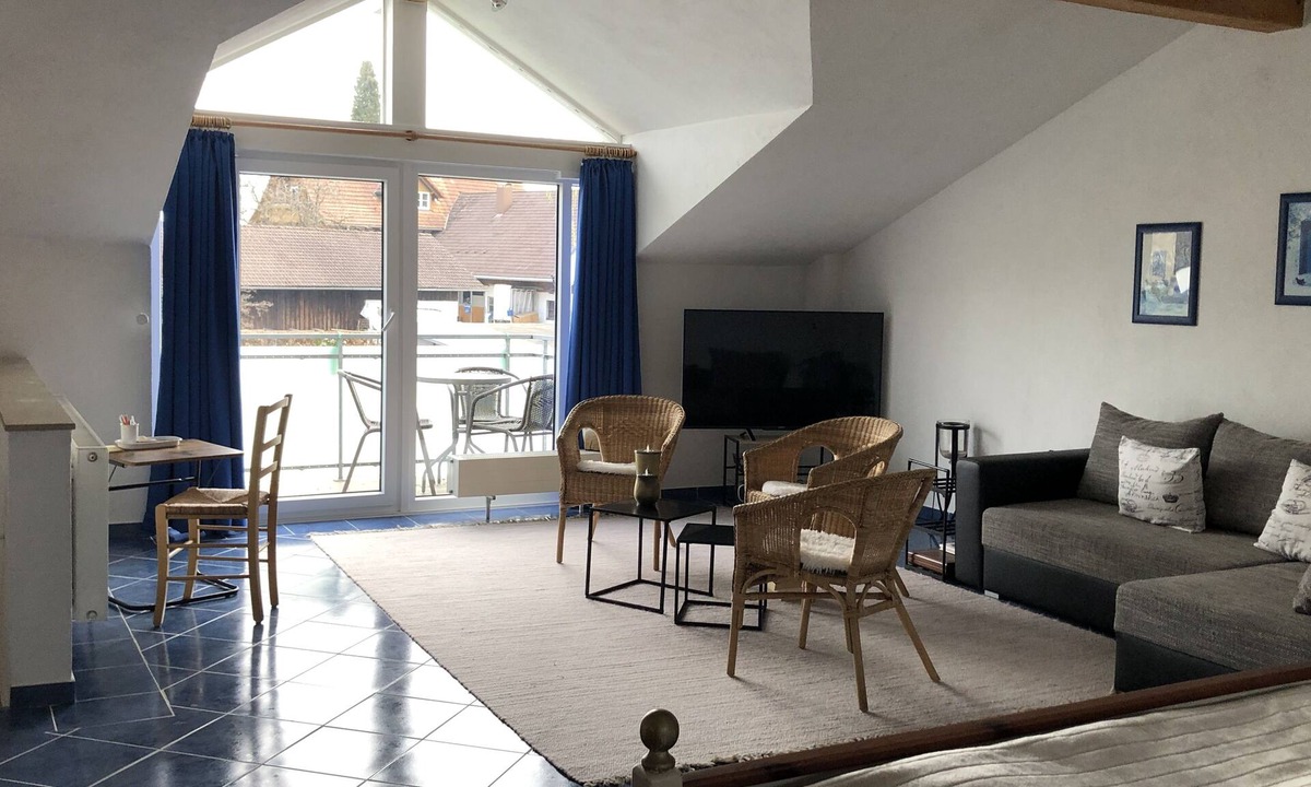 Mollenberg House | Dream House in an idyllic location on a small pond near Lindau/Bodensee