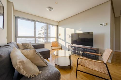 Hortaleza Apartment | Duplex con Terraza y Parking en Sanchinarro