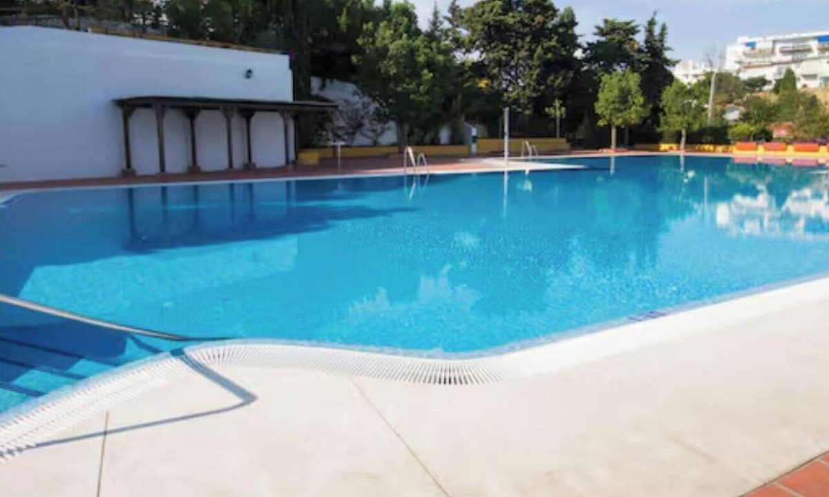 Carihuela Apartment | Duquesa 603 - 2 Terraces with Sea Views, Swimming pool, Parking