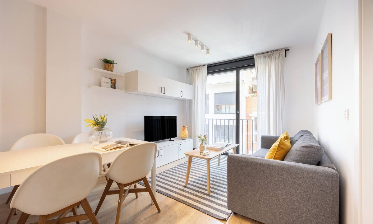 Canillas Hotel | Edmond Vibes Airport - Ifema Hub
