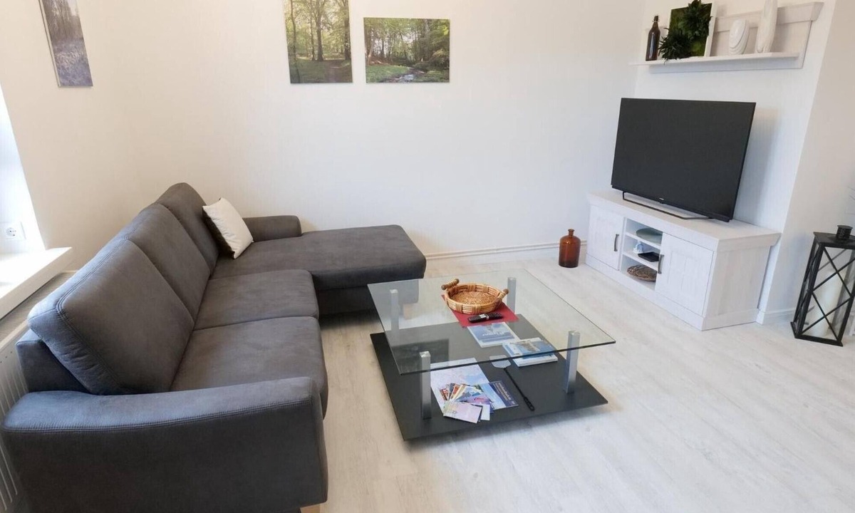 Lubow Apartment | Eich Sahl Apartment in Herrenhaus Levetzow
