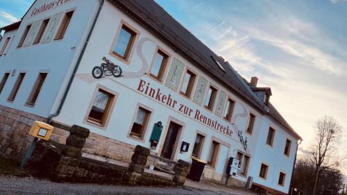 Bastei Hotel | Einkehr zur Rennstrecke