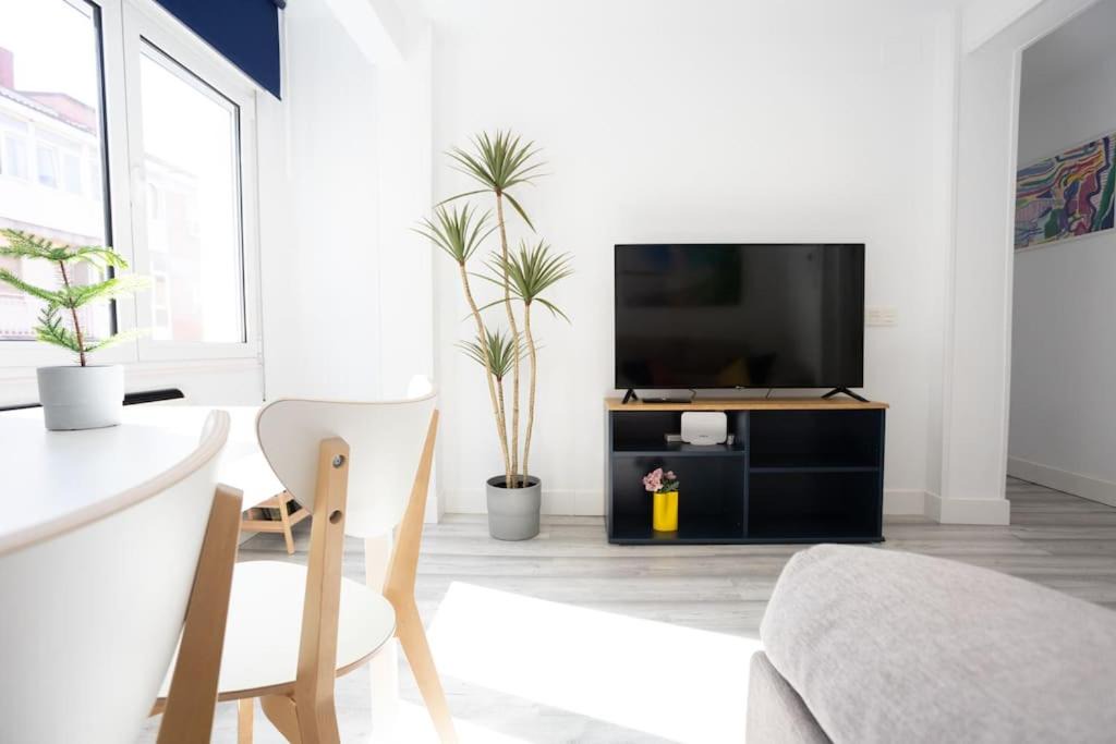 Distrito Oeste Apartment | El Espumeru - 198A by R2R Consulting