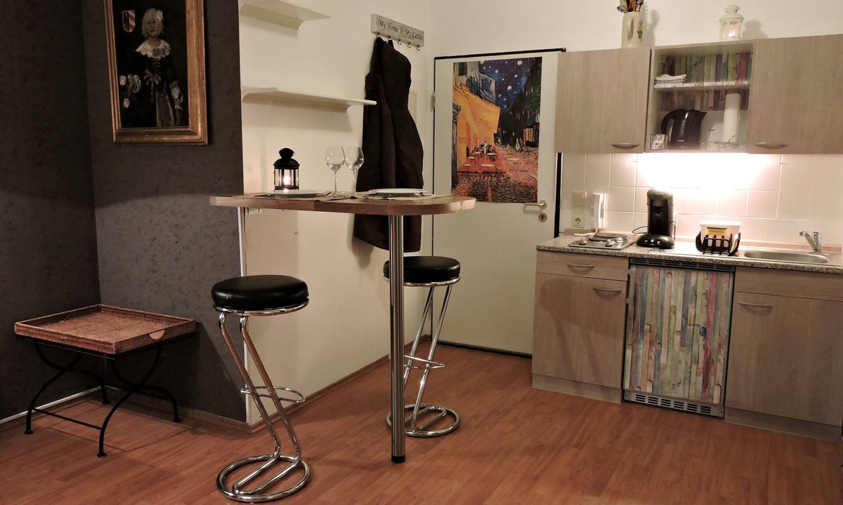 Altstadt - Sankt Lorenz Apartment | Elite Studio Apartment
