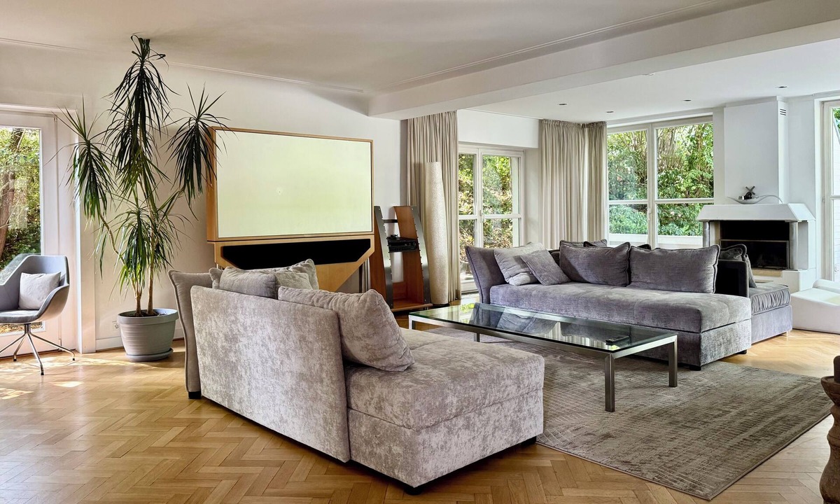 Emsdetten Apartment | Emsdetten - Apartament for 8P with Pool & Jacuzzi and Garden