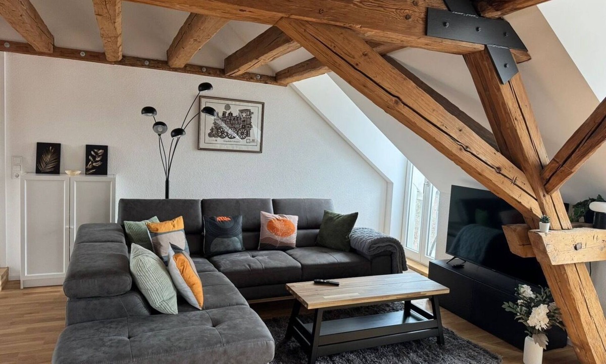 Espasingen Apartment | Espasingen Castle Apartment 2 - Penthouse apartment in the historic castle