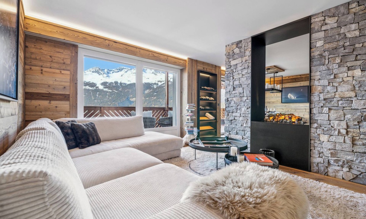 Lens Ski Chalet | Exquisite Duplex with a view by Mrs Miggins