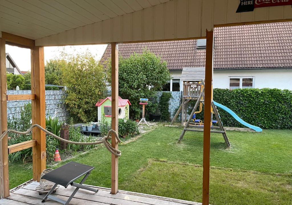 Memmingen House | Familien Ferienhaus in Memmingen 3 Zimmer mit 2 Bädern