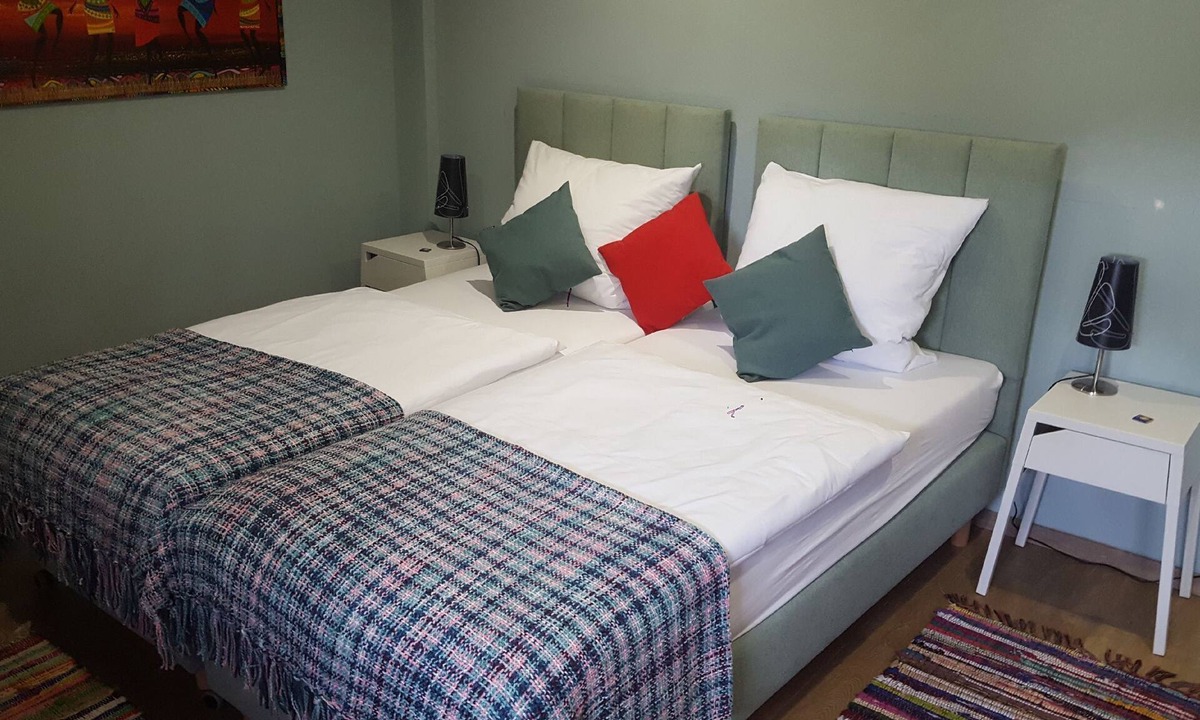 Obernburg Apartment | Family & Friends apartment with box-spring double beds in Obernburg am Main