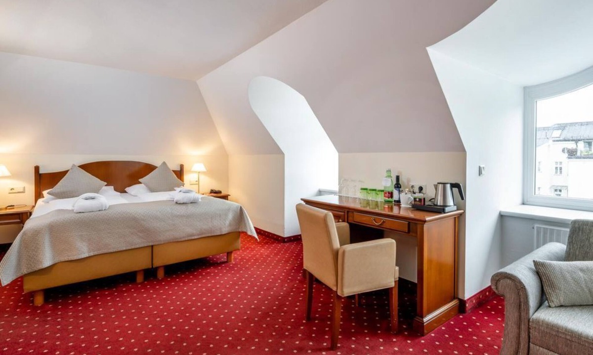 City Centre Salzburg House | Family Room - Non-Refundable Rate - IMLAUER Palais Mirabell