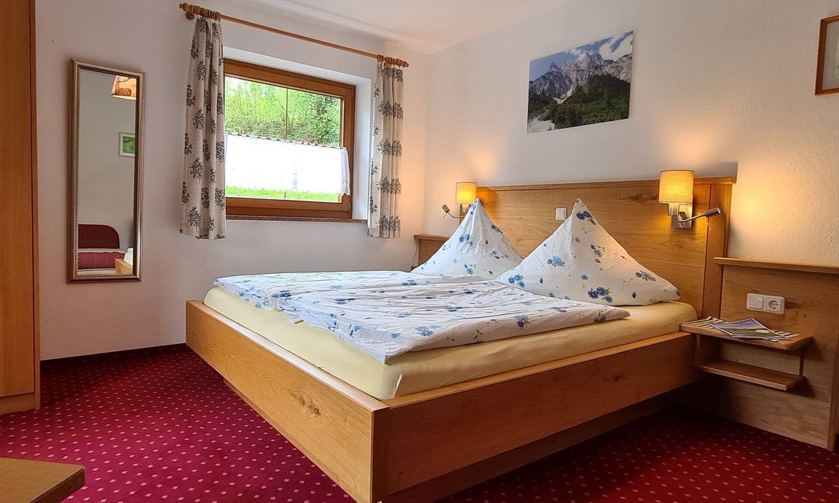 Ramsau bei Berchtesgaden Apartment | Ferienwohnung, 1-2 Personen, 33 qm, Dusche/WC, Balkon, TV, W-LAN, 1 Schlafzimmer, Frühstück möglich!