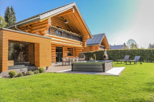 Falkau House | Ferienblockhaus Schwarzwald - Luxus Chalet mit Sauna & Whirlpool