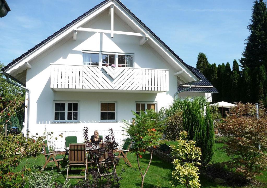 Kurort Gohrisch Apartment | Ferienhaus Villa Maria - Ferienwohnung Chippendale