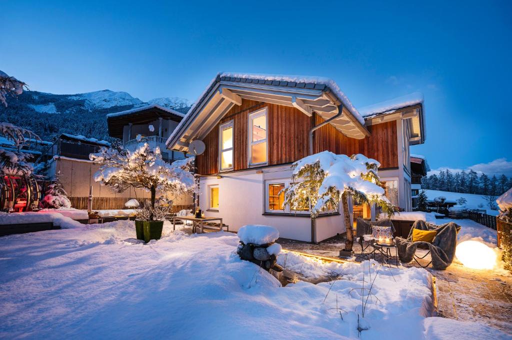Telfes im Stubai Ski Chalet | Ferienhaus zum Stubaier Gletscher - Wiesen