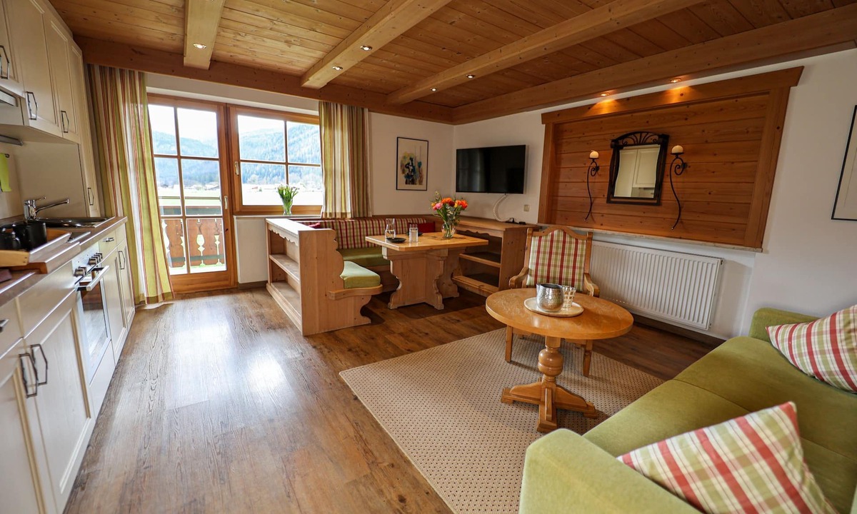 Schoenau am Koenigssee Apartment | Ferienwohnung 1, 2 Personen, Balkon, 50 qm, Wohn- und Schlafraum getrennt
