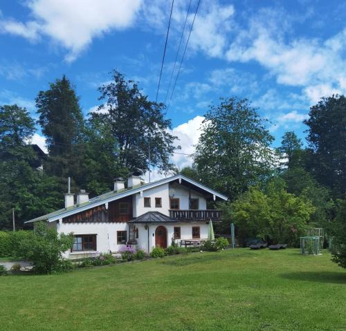 Schoenau am Koenigssee Apartment | Ferienwohnung Grundhäusl