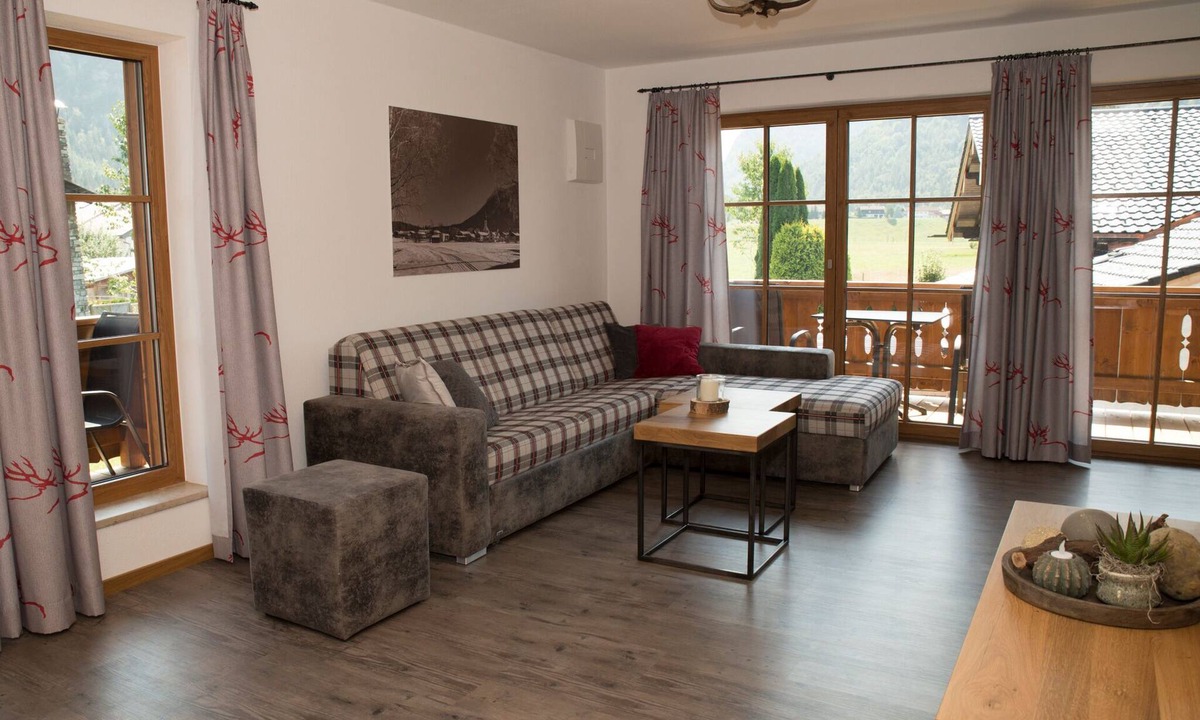 Inzell Apartment | Ferienwohnung 4 "Keitlalm" für 4 Personen, 2 Schlafzimmer, Balkon, 75 m²