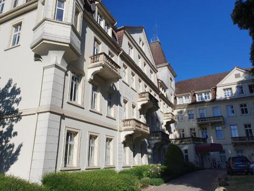 Bad Rothenfelde Apartment | Ferienwohnung am Kuhrpark mit Balkon und Parkplatz