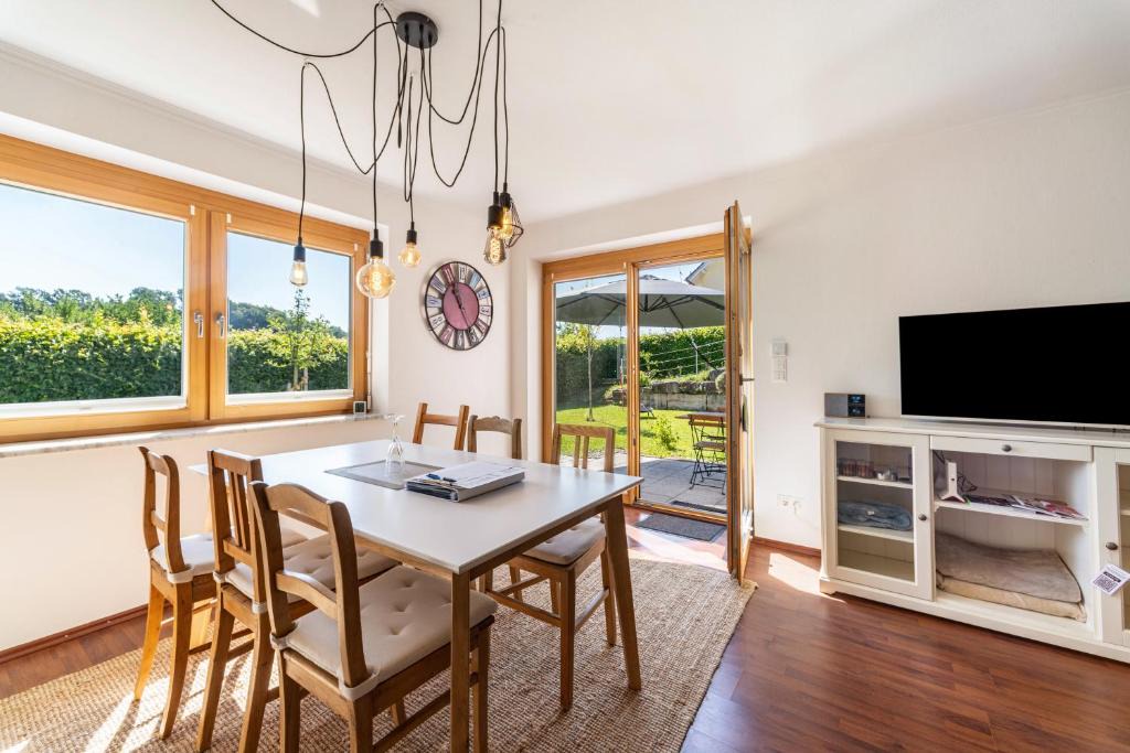 Niederviehbach Apartment | Ferienwohnung Auszeit