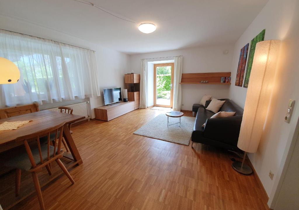 Prien am Chiemsee Apartment | Ferienwohnung BaMBi