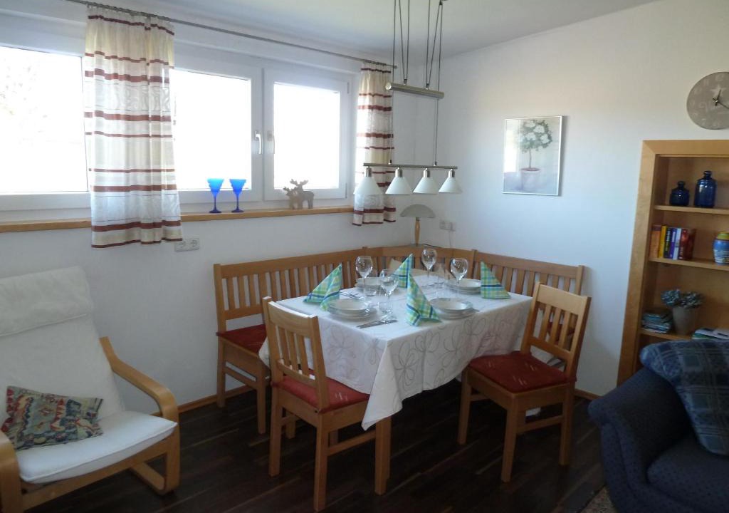 March Apartment | Ferienwohnung Dachs