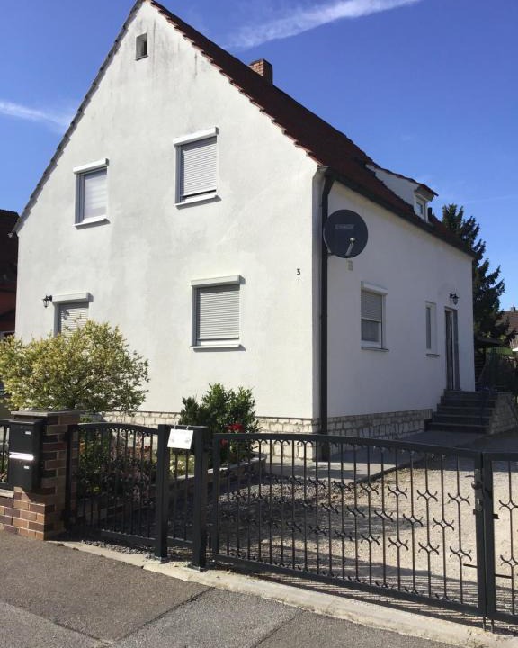 Maxhutte-Haidhof Apartment | Ferienwohnung Elina