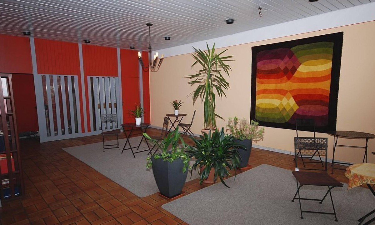 Bad Reichenhall Apartment | Ferienwohnung für 1-6 Personen mit 2 Schlafzimmern und Hallenbad im Haus
