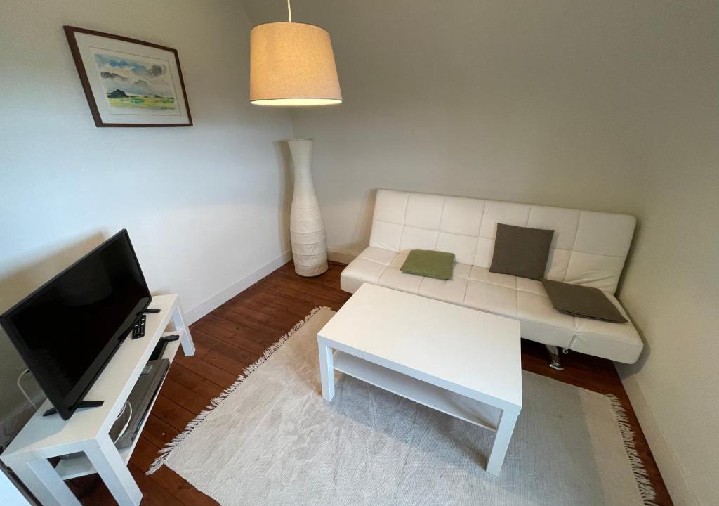 Adelsberg Apartment | Ferienwohnung Hanghuhn