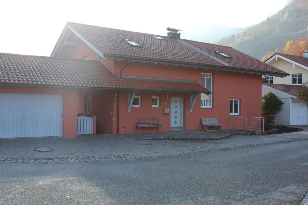 Flintsbach A. Inn Apartment | Ferienwohnung Hilpert