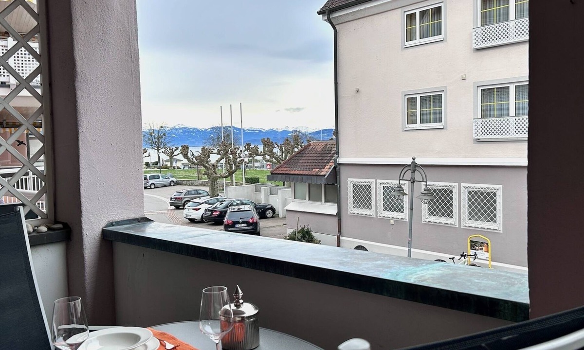 Langenargen Apartment | Ferienwohnung Im Seepalais - Gemütlich und Zentral an der Seepromenade