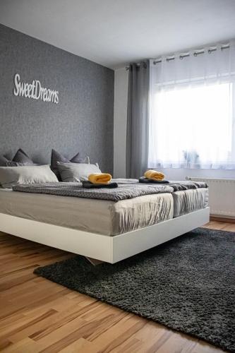 Glosingen Apartment | Ferienwohnung in Arnsberg mit Süd-Terrasse