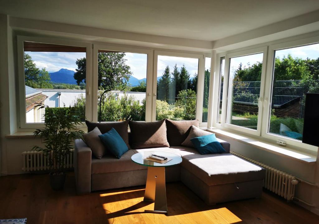 Stephanskirchen Apartment | Ferienwohnung Kaiserblick