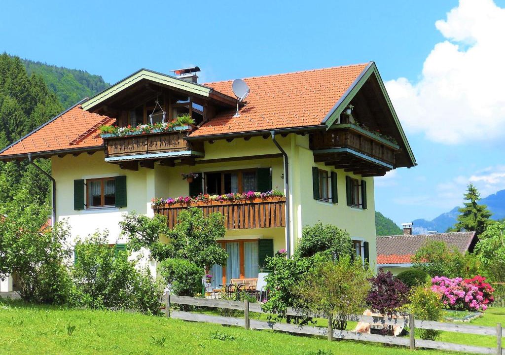 Aschau im Chiemgau Apartment | Ferienwohnung Kaiserblick