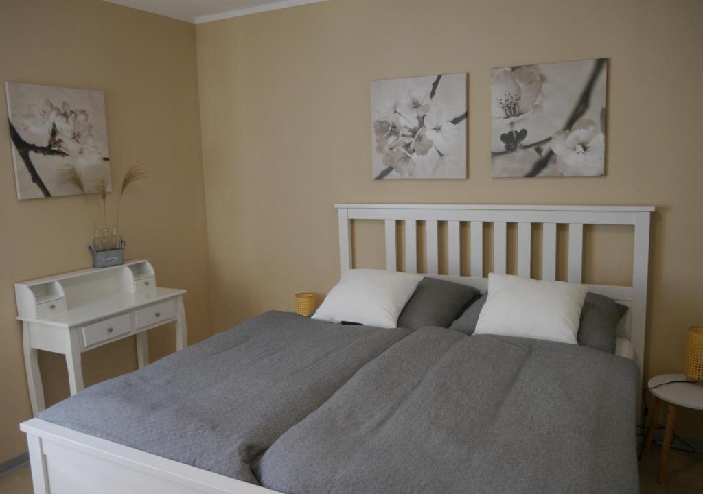 Uettingen Apartment | Ferienwohnung Kirchberg Uettingen