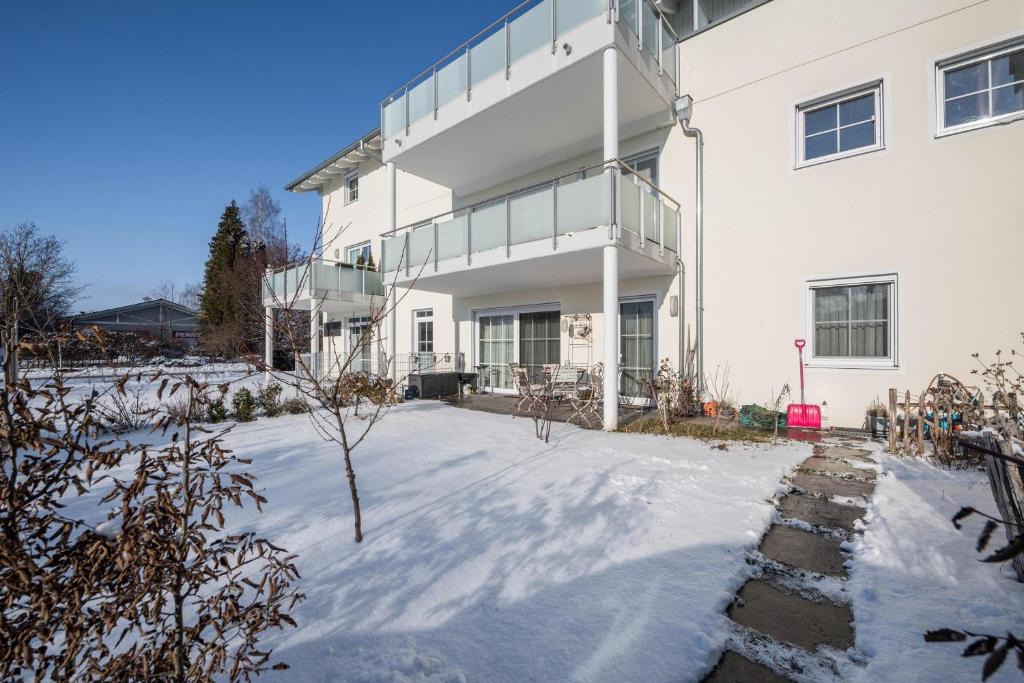 Otterfing Apartment | Ferienwohnung Lausbub