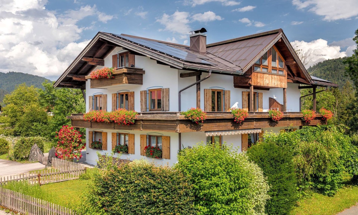 Groissenbach Apartment | Ferienwohnung Loferau 1 - 80 m² für 2-5 Pers. großer Wohnraum, 2 Schlafzimer, Sep. Küche, Balkon