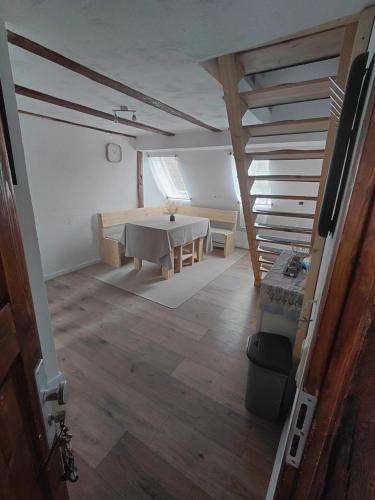 Burghaslach Apartment | Ferienwohnung & Monteurunterkunft Niederndorf