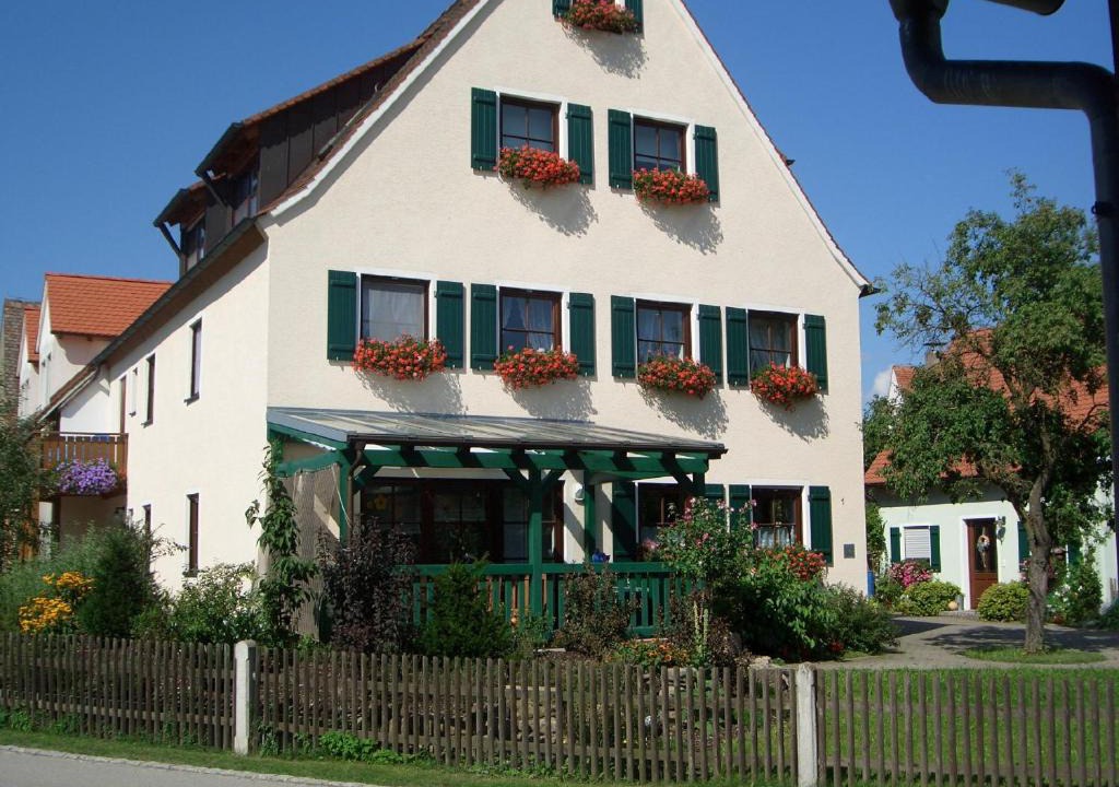 Neuendettelsau Apartment | Ferienwohnung Neuendettelsau - Nähe Nürnberg - Schnelles Wlan