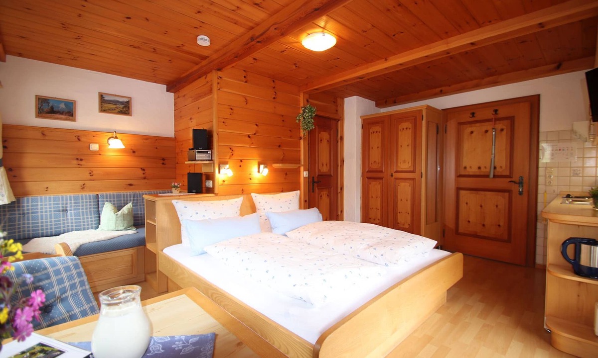 Winkl Apartment | Ferienwohnung Nr. 6 für 1-2 Personen, ca. 20 qm, Wohnschlafraum, kleine Kochnische, Balkon