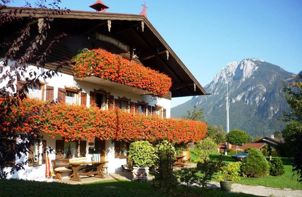 Kiefersfelden Apartment | Ferienwohnung Nr. 1 für 2 - 5 Personen 80 qm