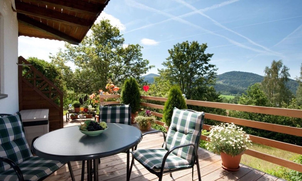 Bodenmais Apartment | Ferienwohnung Panoramablick 2 Südhanglage mit Terrasse. Bodenmais,Arber Region