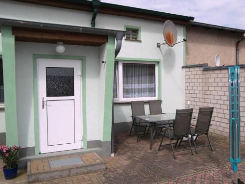 Ulrichshorst Apartment | Ferienwohnung Raddatz