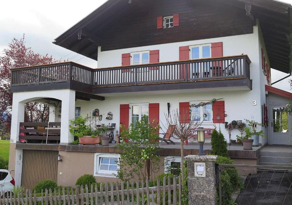 Frasdorf Apartment | Ferienwohnung Riesenblick