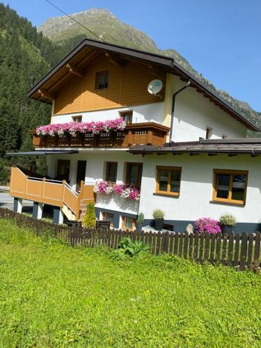 Sankt Leonhard im Pitztal Apartment | Ferienwohnung Rimml